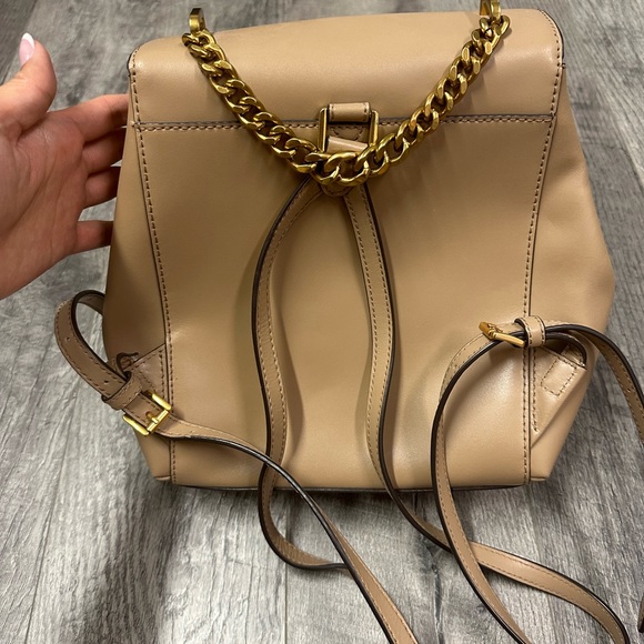Michael Kors leather backpack - Picture 4 of 7